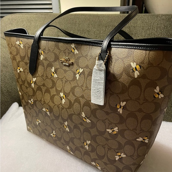 Coach Large Tote - Picture 2 of 3